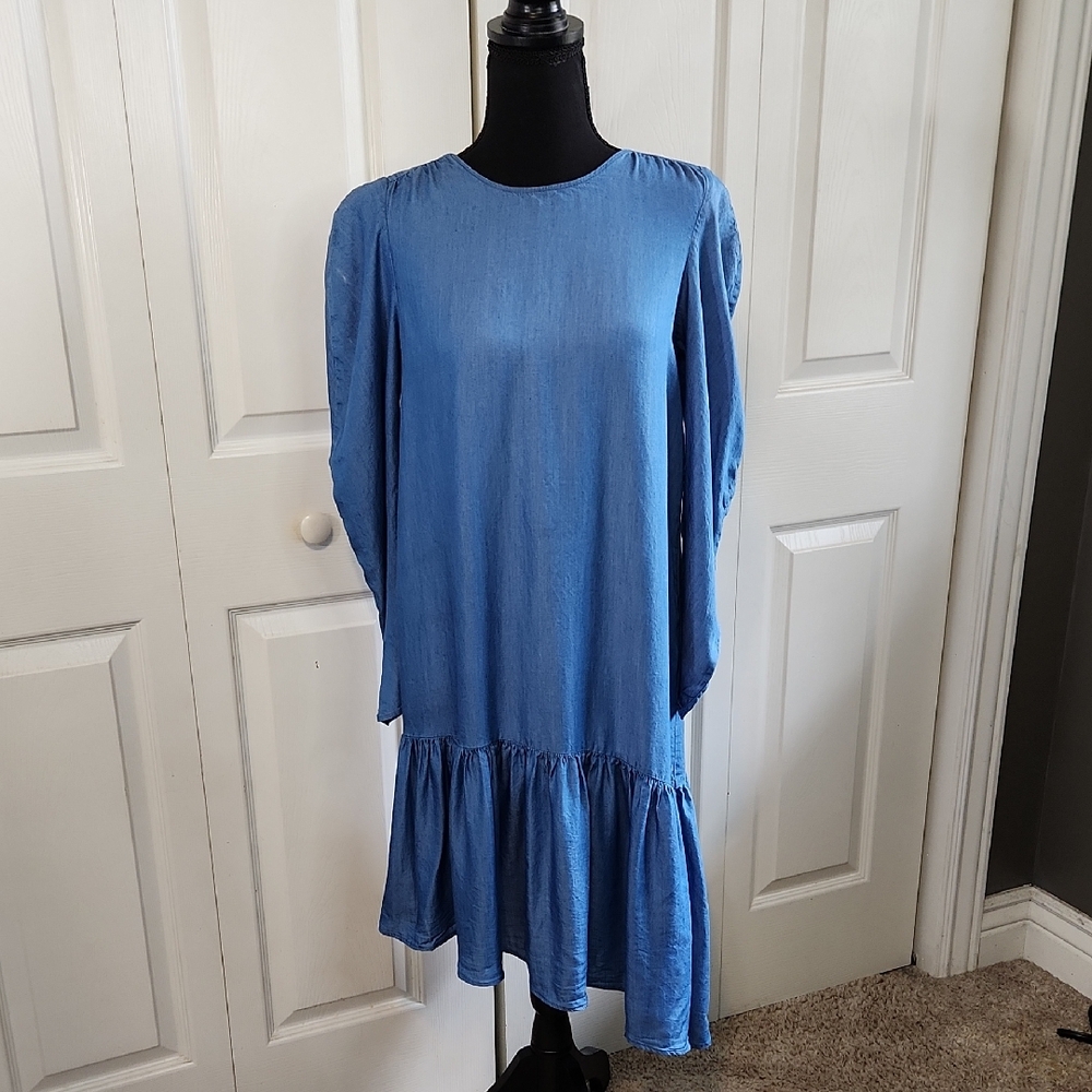 Zara TRF Blue Chambray Ruffle‎ Hem Puff Sleeve Shift Dress Medium Cottagecore